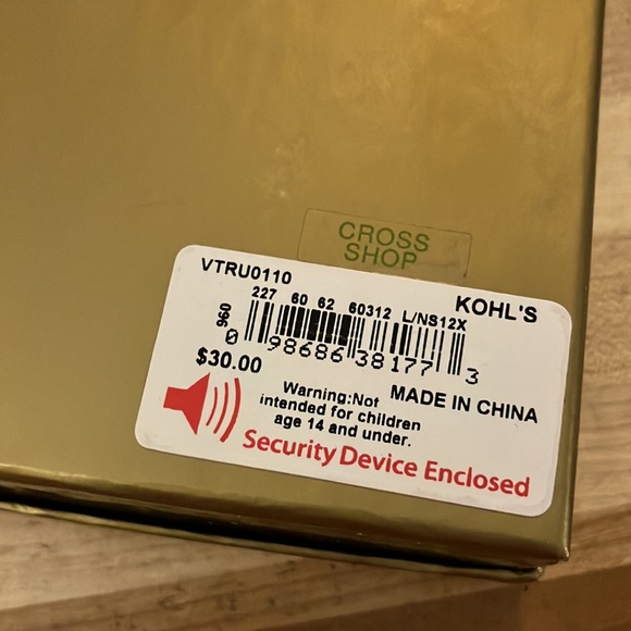 New princess Vera Wang bracelet boxed, Jewelry!!! - Picture 4 of 4